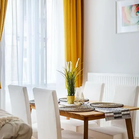Exclusive Downtown Bella Apartmán *