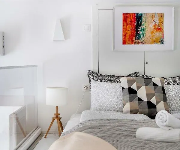 Exclusive Downtown Bella Apartament