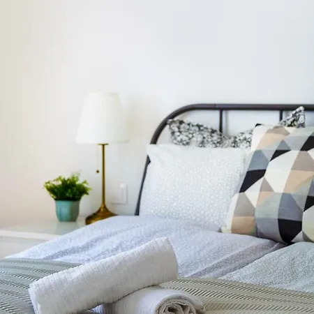 Exclusive Downtown Bella *