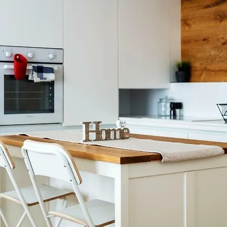 Exclusive Downtown Bella Lejlighed