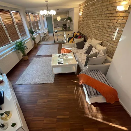 Exclusive Downtown Bella